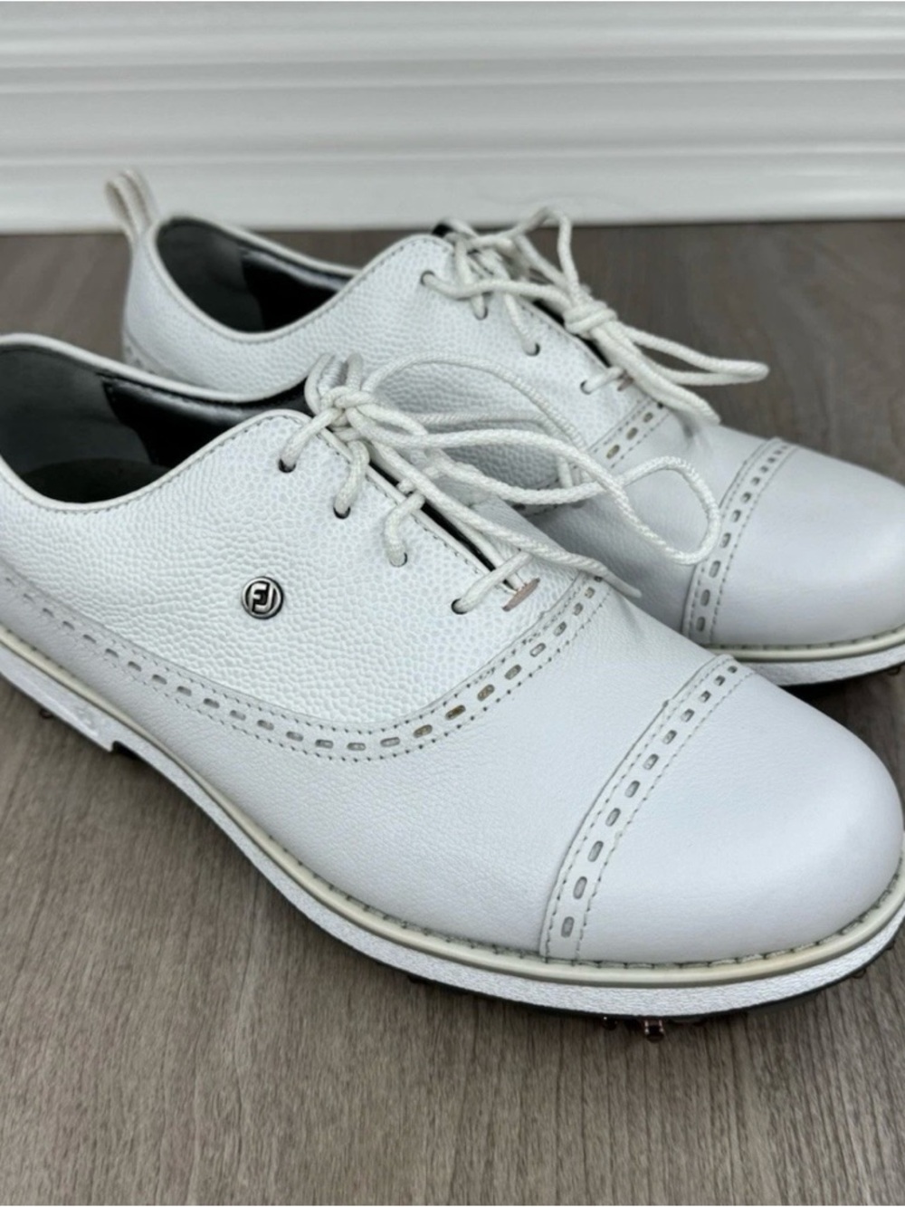 Classic and premium Women’s Golf shoes from FootJoy DryJoys Premiere Series